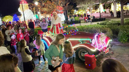 Maitland, Florida, Carolers for Christmas parties and holiday events.